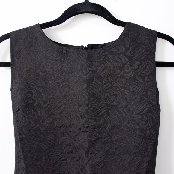 [SOLD] Jacquard Dress - Picture 2 of 4