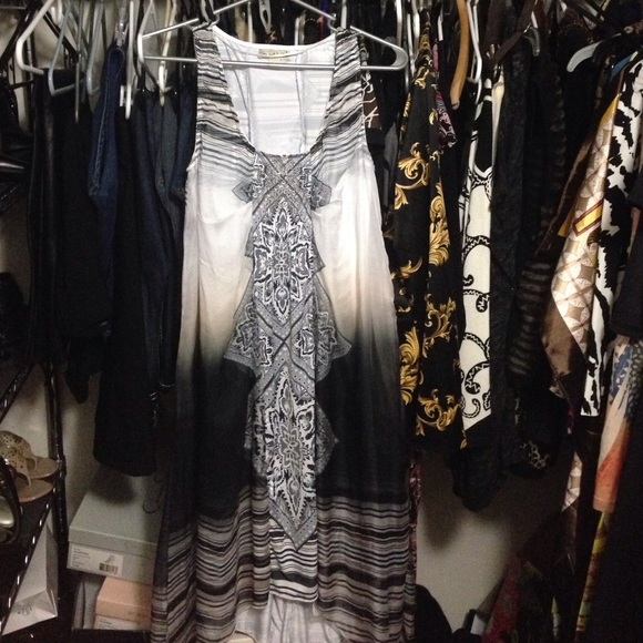 Gorgeous and Flowy Spring/Summer dress