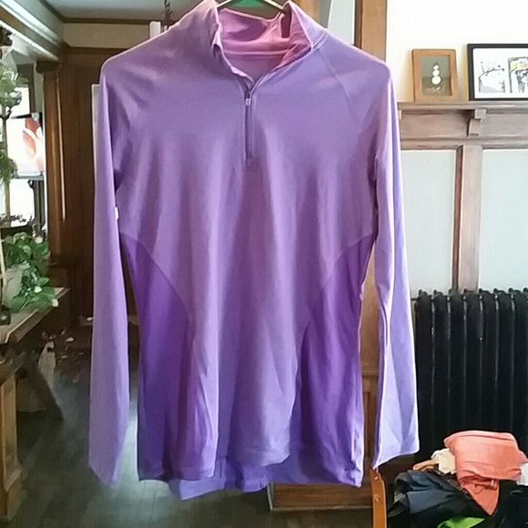 NEW workout top