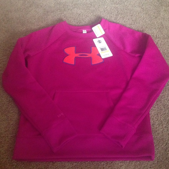 🔴SOLDUnder armour sweater🔴