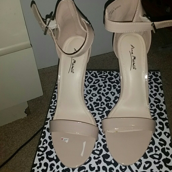 Nude colored sandal heels size 9. Brand new!