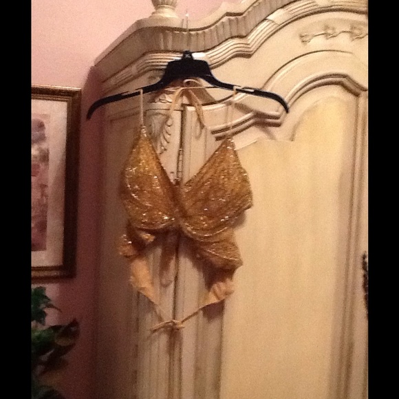 Gold sequence butterfly top