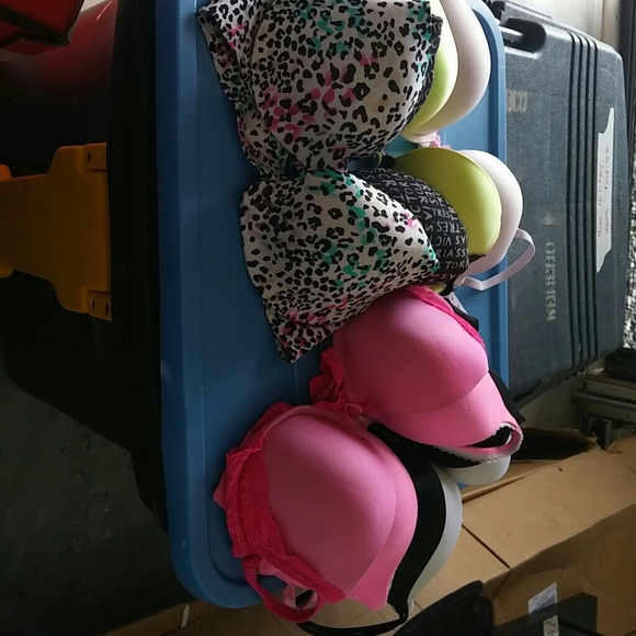 Bundle 8 VS bra's 36B $10ea