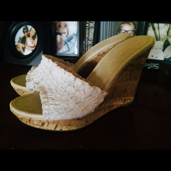 Wedge sandals