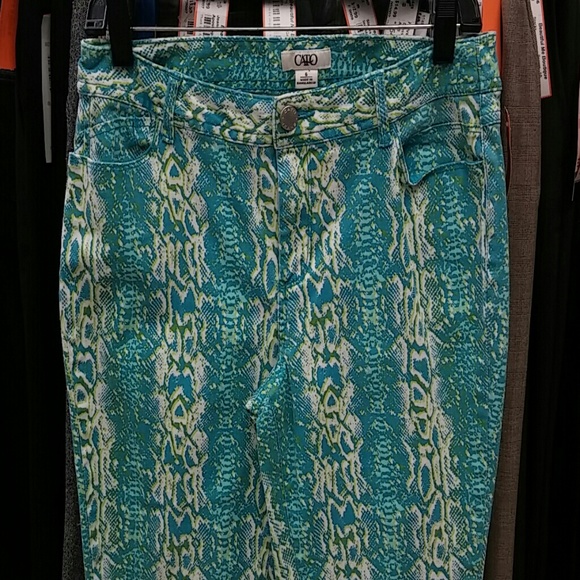 Gorgeous Capris by Cato - Picture 1 of 4