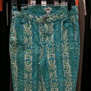Gorgeous  Capris by Cato