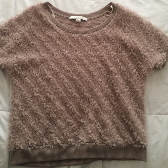Cute textured top