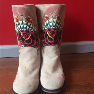 Ed hardy Suede boots