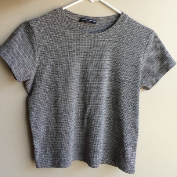 Brandy Melville Stretchy Cropped Tee