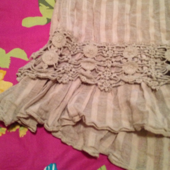 ❌SOLD❌Taupe crochet boho dress - Picture 3 of 3