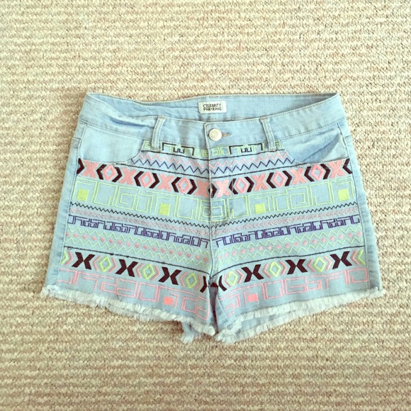 High waist shorts.