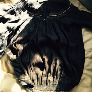 Zara top can be worn off shoulder great condition