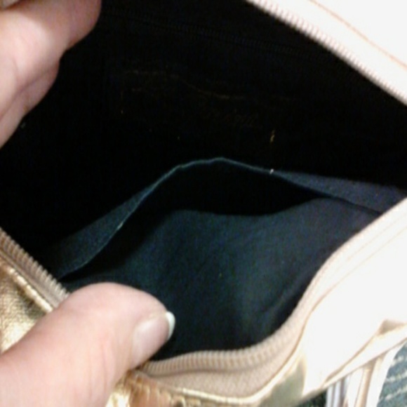 Purse - Picture 4 of 4