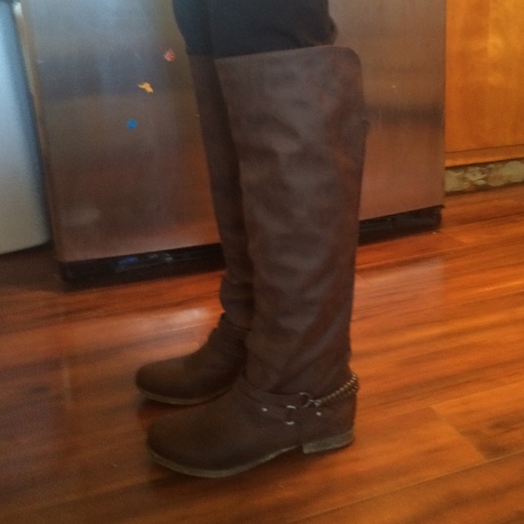 ALDO BOOTS NEVER WORN