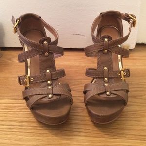 Dark tan and gold wedges
