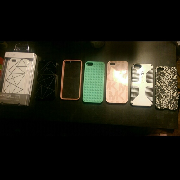 IPHONE 5/5S CASE BUNDLE! ??