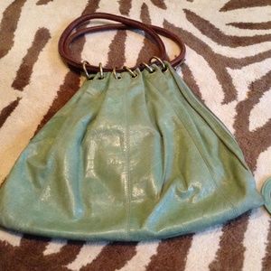 Really cute side zip purse.