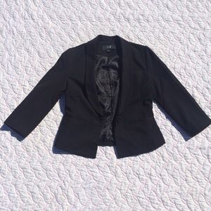 3/4 sleeve black blazer