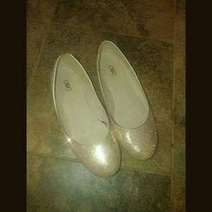 Sparkly gold flats