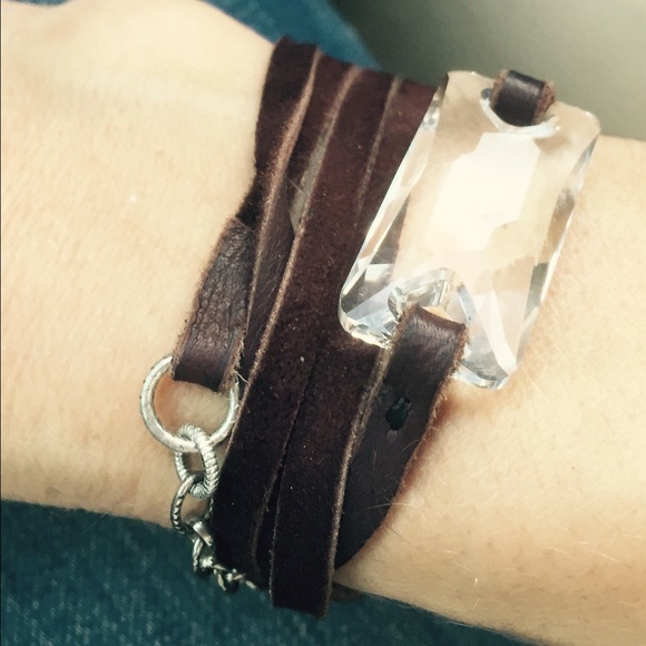 Hollymarie Jewelry Jewelry - Swarvoski crystal leather wrap bracelet
