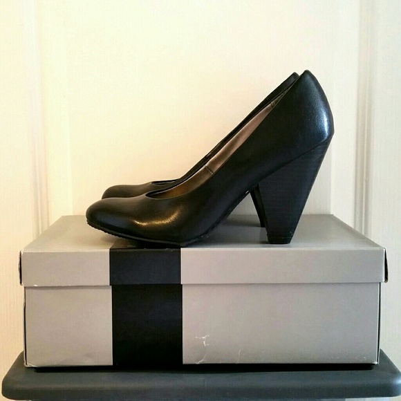 pre-loved mossimo peony midheel pumps 👠