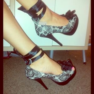 Iron Fist Shoes - Black Iron Fist Heels💖Reduced! Iron Fist Shoes - Black Iron Fist Heels💖Reduced!