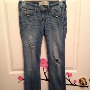 Distressed hollister skinny jeans
