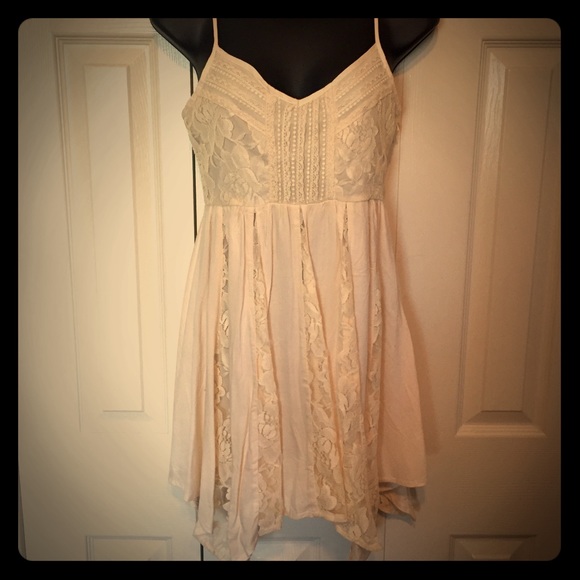 American Eagle Outfitters Dresses & Skirts - Boho lace dress