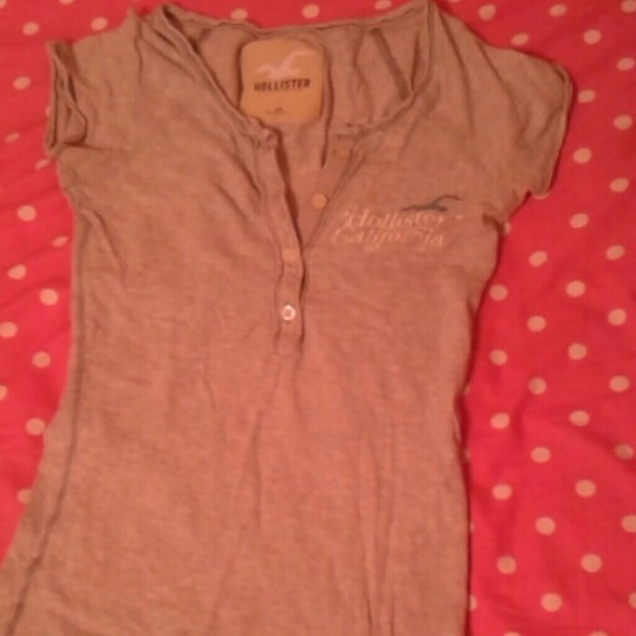 Hollister V Neck Shirt