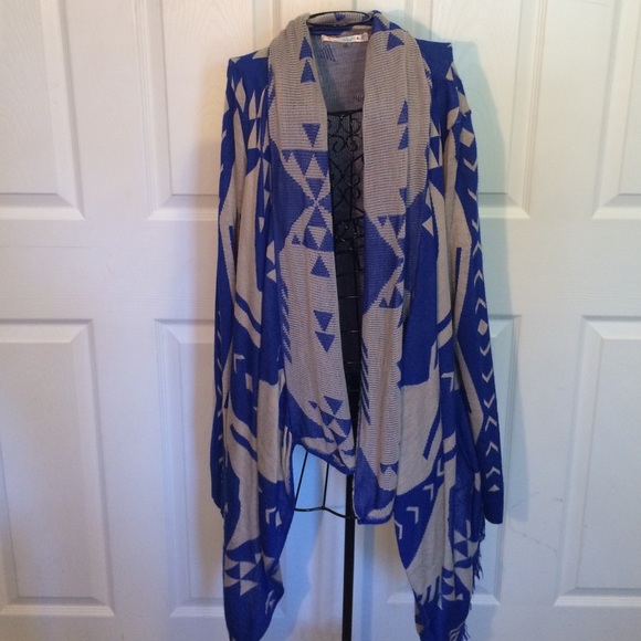 Sweater - Picture 2 of 3