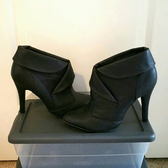 qupid ankle bootie 👠