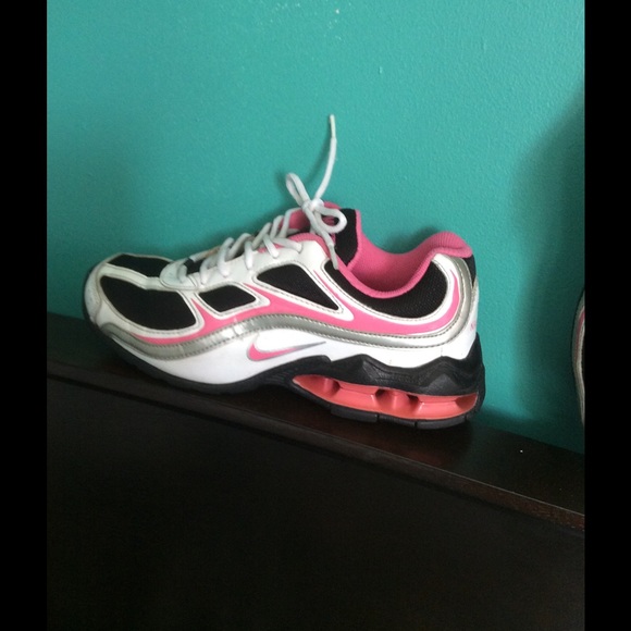 Nike reax  run