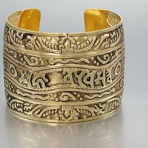 REDUCED ⬇️Bracelet Cuff scroll  antique gold