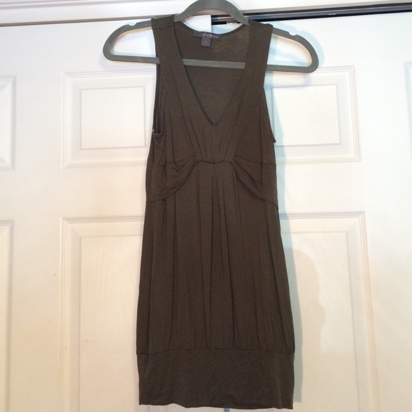 Top - Picture 2 of 3