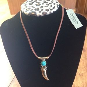 Turquoise horn necklace Barse
