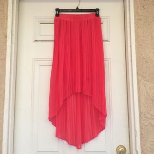 High Low Pleated Skirt.