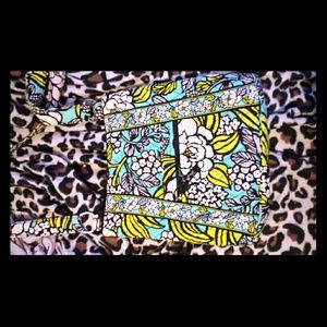 AUTHENTIC Vera Bradley Cross Body Purse