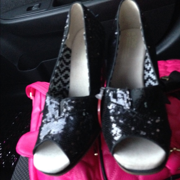Toms sequin wedges
