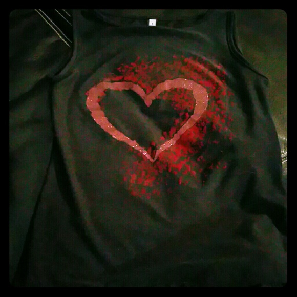 Heart design tank