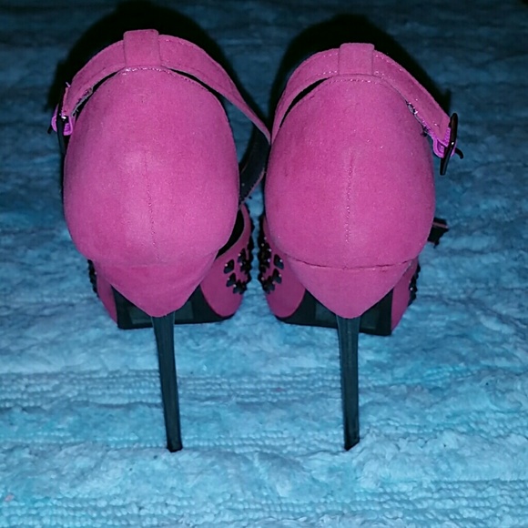 Spike heels shoes - Picture 3 of 4