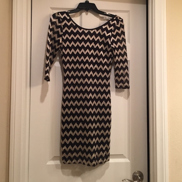 Gold and black chevron mini