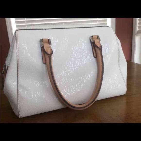 Authentic Guess - Picture 2 of 4