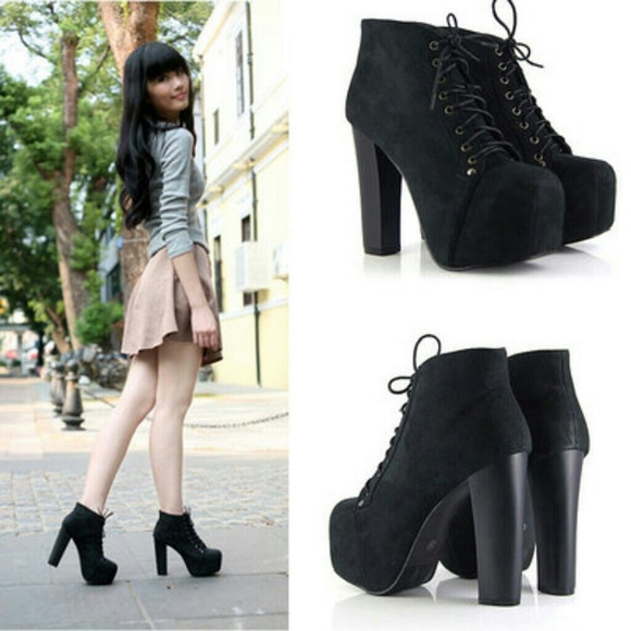 Black velvet lita booties