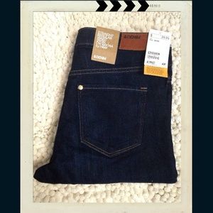 NWT H&M Straight Dark Wash Denim Jean Size 29/30
