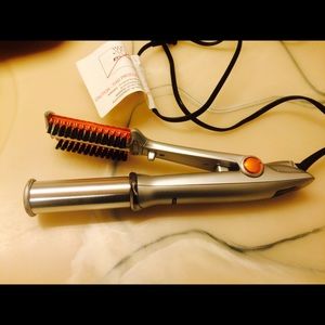 Instyler iron