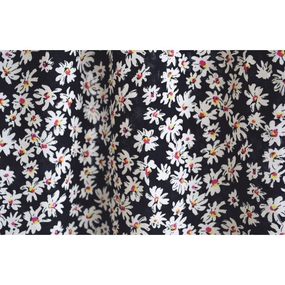 Black and White Floral Skirt - Picture 4 of 4