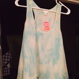 Multicolored tank