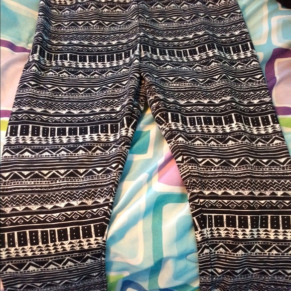 Tribal Print Leggings