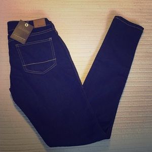 BRAND NEW never worn forever 21 skinny jeans 👖