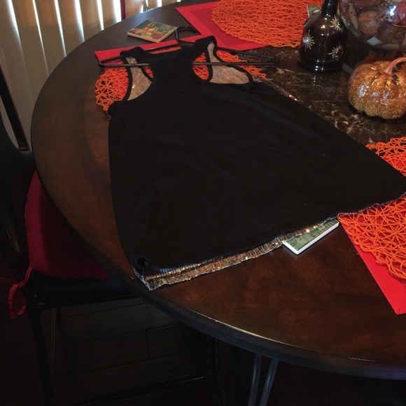 Tank top - Picture 2 of 3